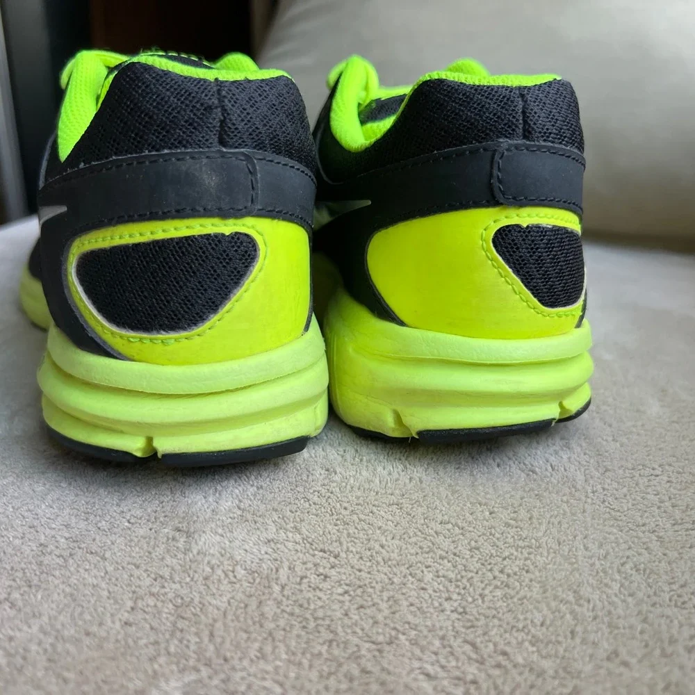 Nike Lunarlon Women 6.5 Youth 5Y Running Shoes Athletic Sneaker Black Neon Green